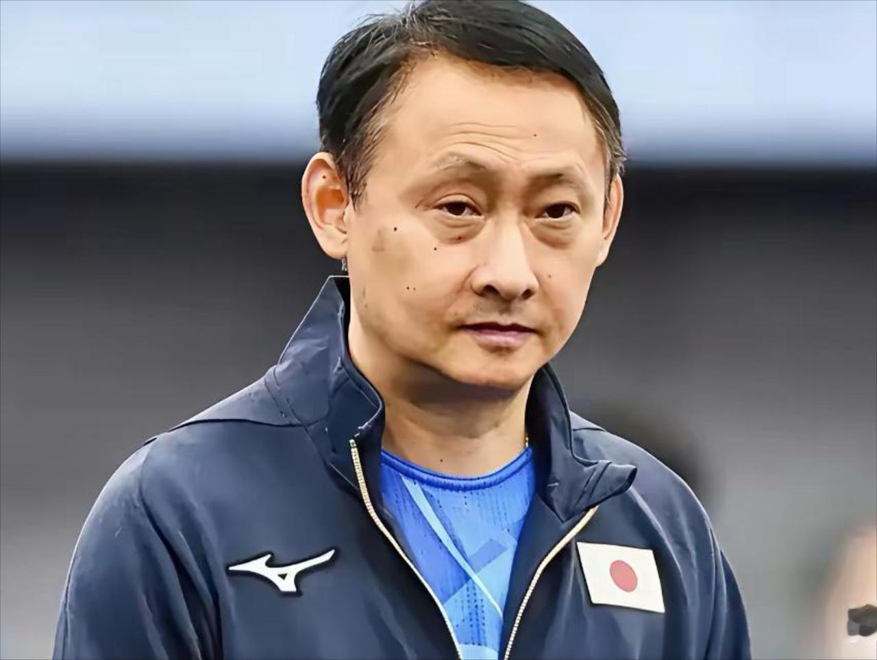 名古屋亚运会乒坛爆出大冷门！张本宇懵了，他没想到儿子张本智和，在刚刚结束的男单