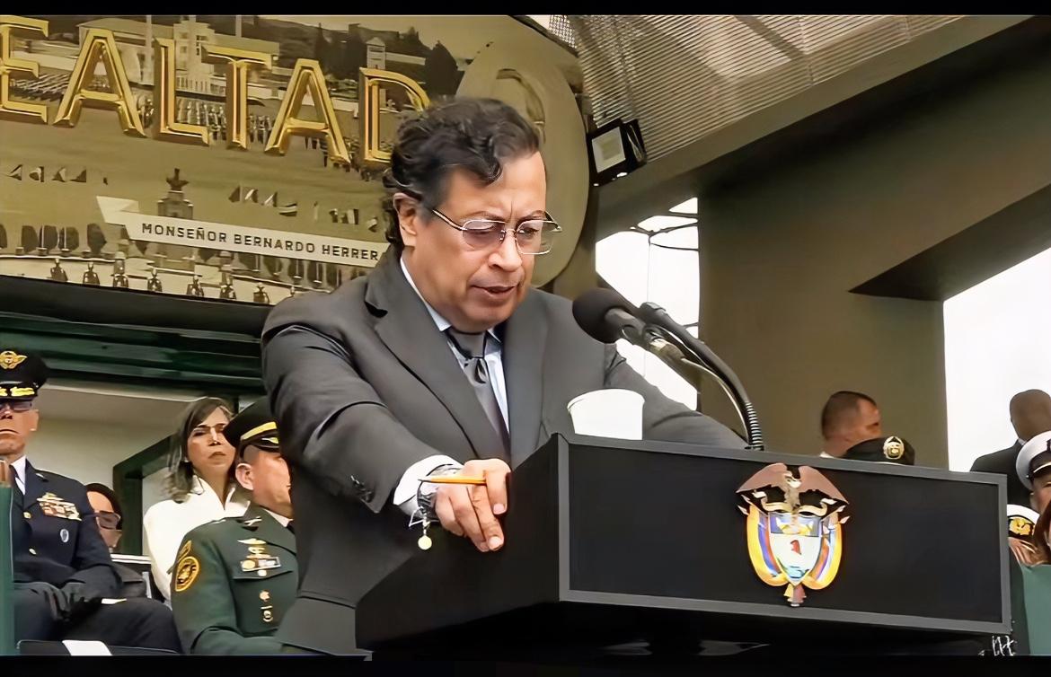 美国又把黑手伸向哥伦比亚了！哥伦比亚总统佩特罗又是一硬茬，他可不惯着美国。他