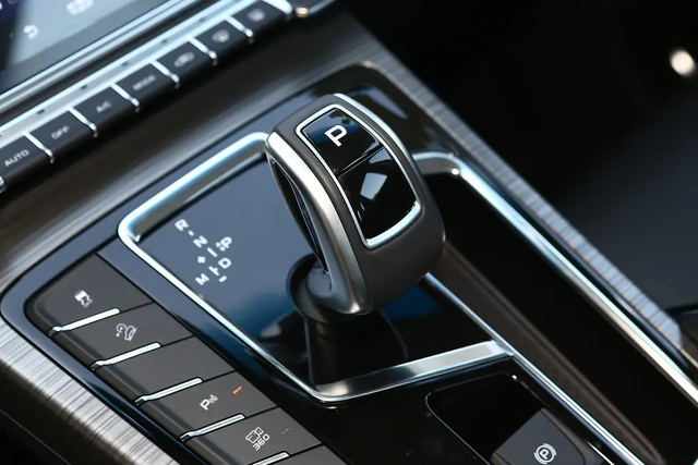 吉利博越为啥要取消手自一体吉利博越老款都有手自一体，自新款23款之后就取消手自