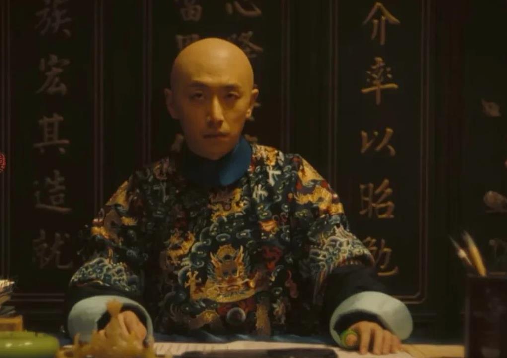 《人生若如初见》这剧，肉眼可见的在黑反清革命烈士…看看他们的人设就知道了，革命