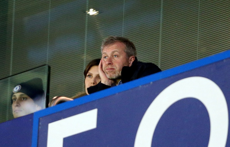 拉扯3年! 英国首相下令阿布需将出售切尔西的25亿镑, 转入基金会