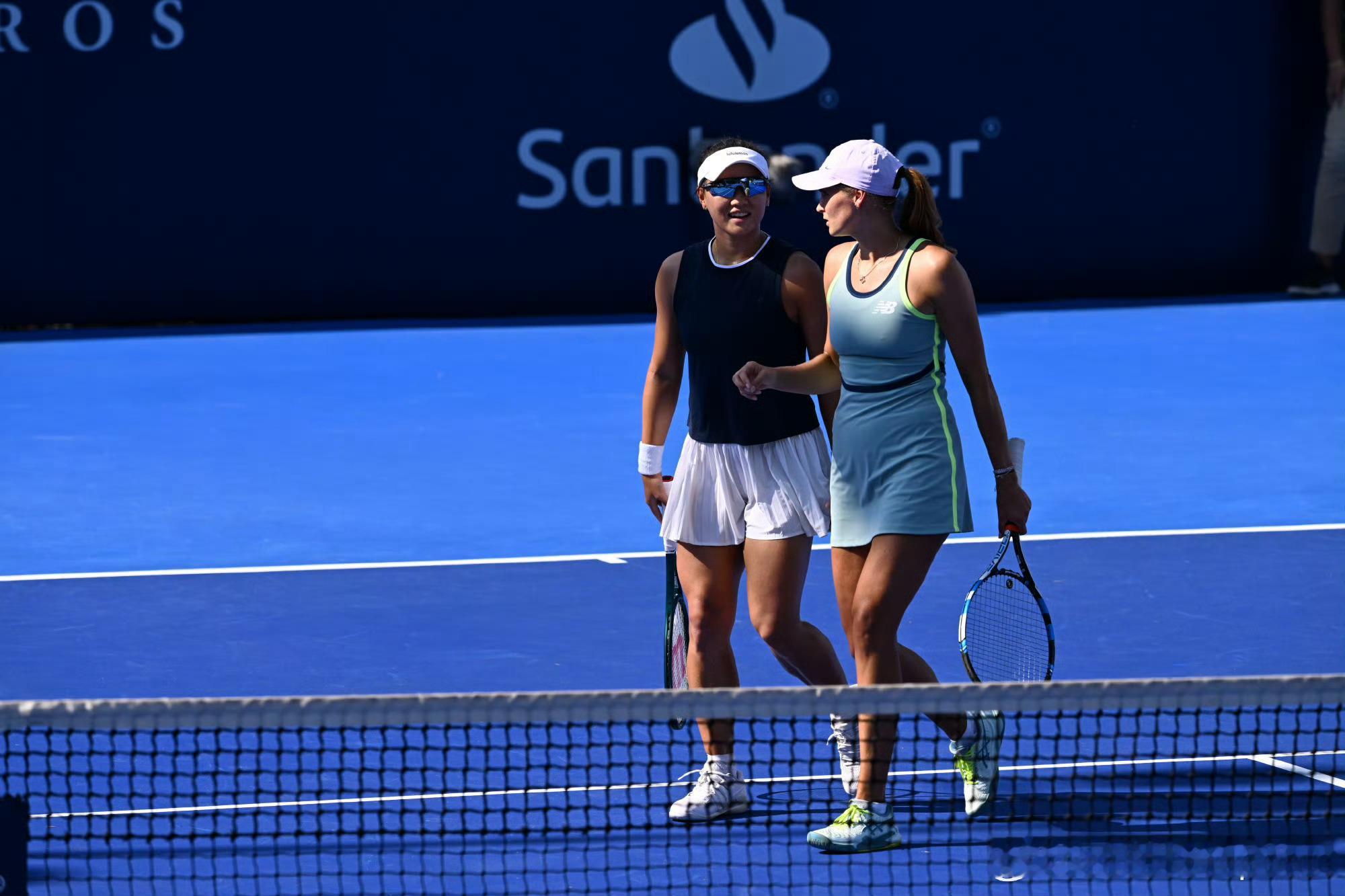 WTA500🇲🇽蒙特雷站女双半决赛🇨🇳郭涵煜/🇷🇺帕诺娃4-1🇨