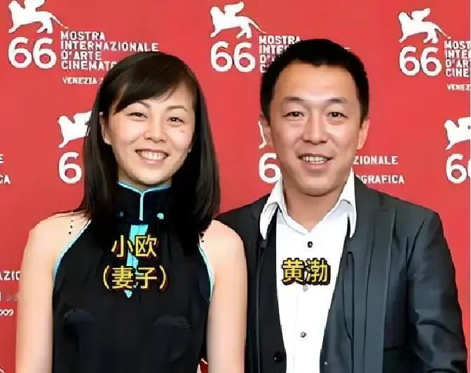 百亿影帝，没换过老婆黄渤拍《斗牛》跑烂37双鞋，拿金马奖那天，小欧在台下哭