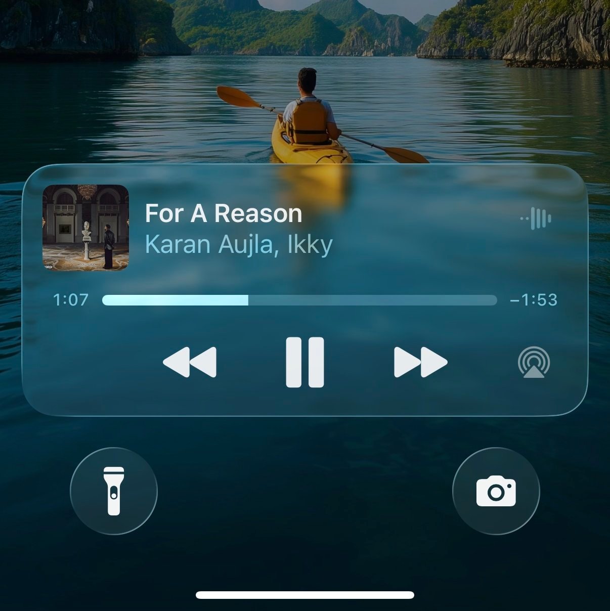 iOS26的锁屏音乐播放器和OneUI8.5的锁屏音乐播放器那么接下来请