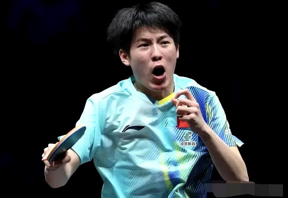 看着温瑞博这孩子在场上跑动，总觉得像看到了当年的自己。19岁啊，身上那股子想把