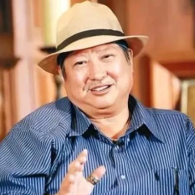 “大哥大”洪金宝说：我最佩服的人，就是我师父于占元，当年他从北京来香港，人生地不