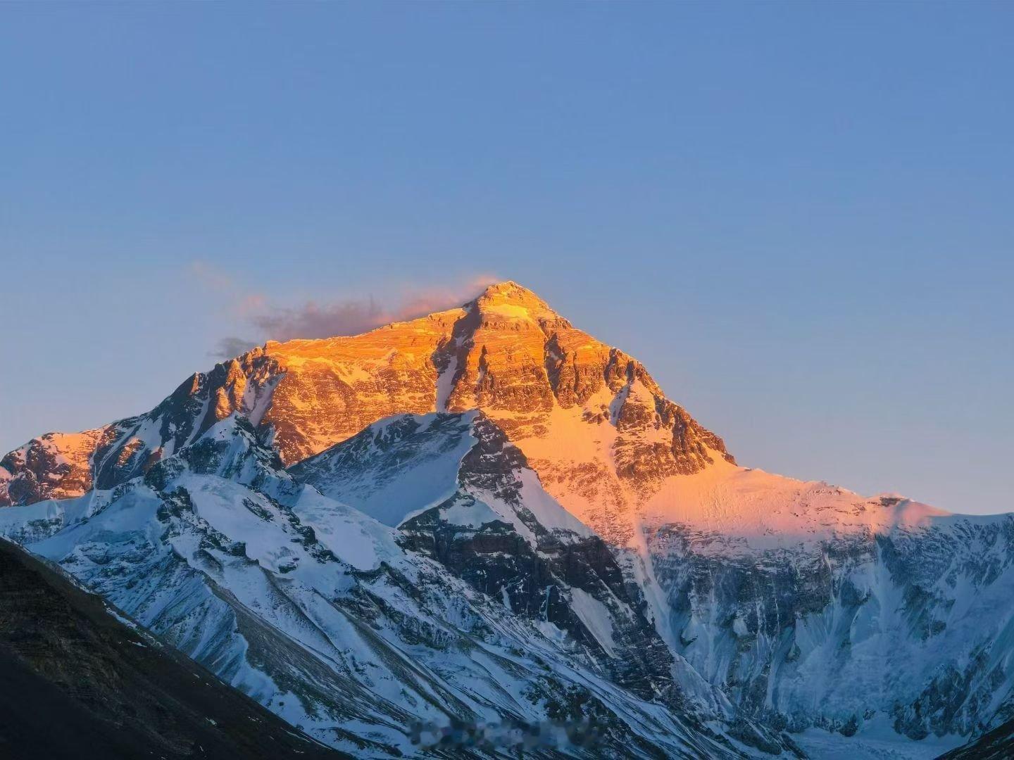 今日利好！可以重点关注以下几个方向：1.算力与光通信：工信部明确支持算力基础设