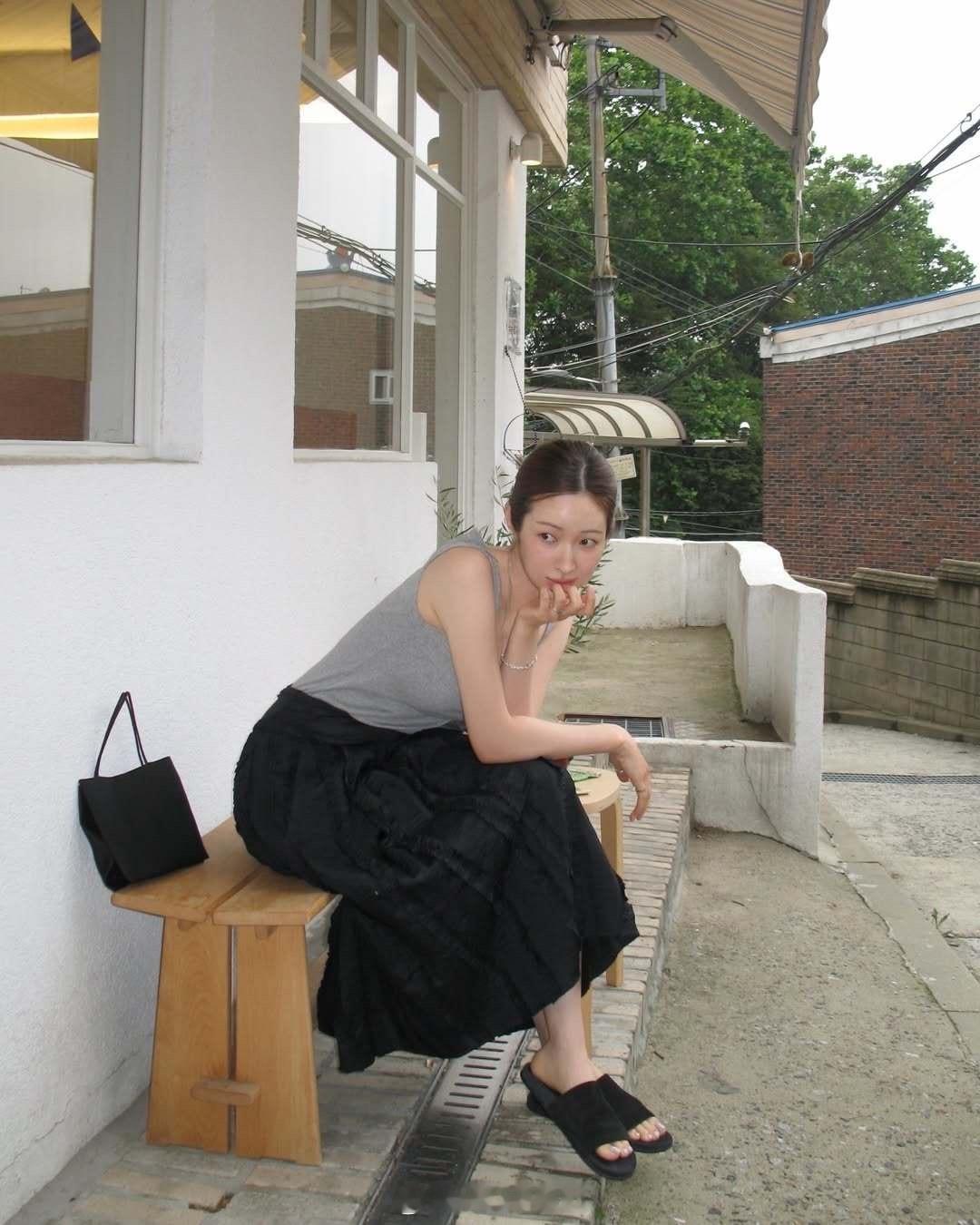 车静媛近期ootd​​​
