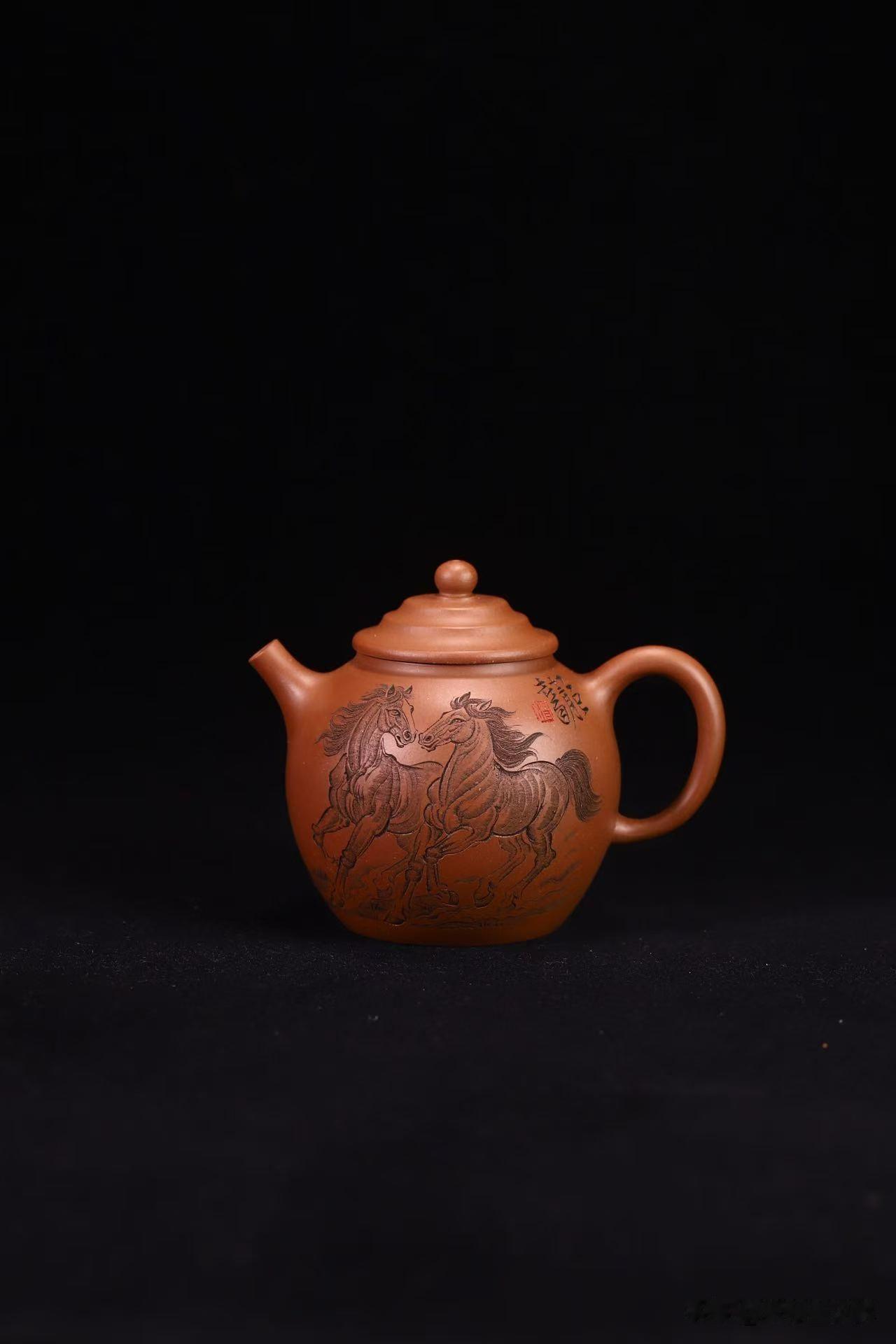 紫砂这行，不认年龄，只认作品紫砂圈里，很多人爱把年龄挂在嘴边。年轻人觉得自己有