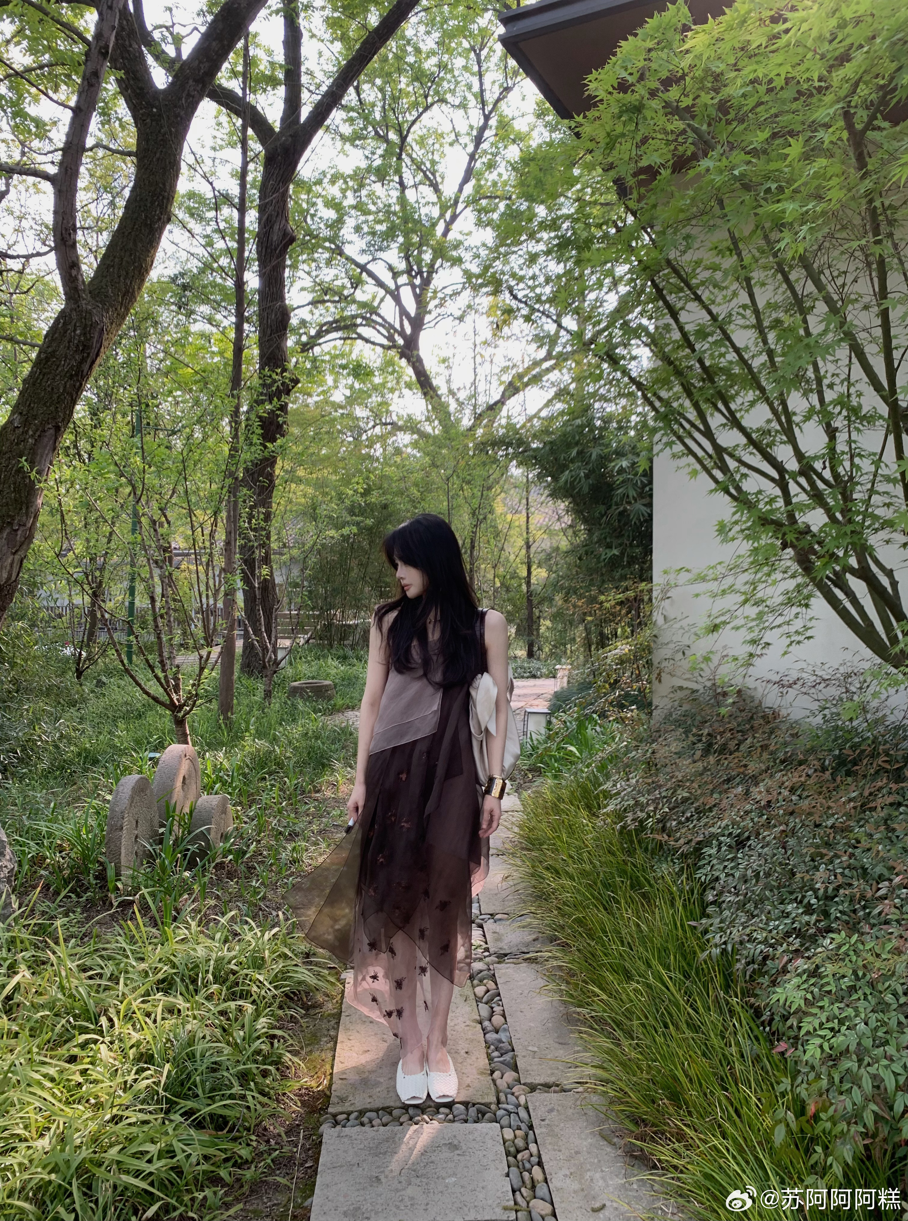 🖤4月11号来个NEW喜欢图几？评论区安排10位300大额券​​​