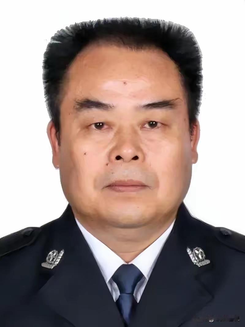 这个刘少南，钦州市公安局原党委副书记、一级高级警长，官方通报对他“毫不客气”：知