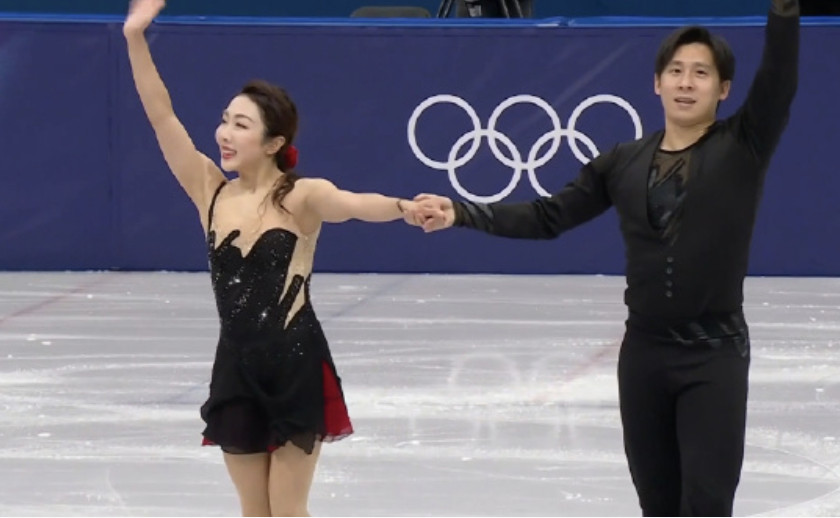 韩聪说这一次心态更开阔了葱桶组合最后一支奥运短节目葱桶组合顺利晋级双人自由滑～