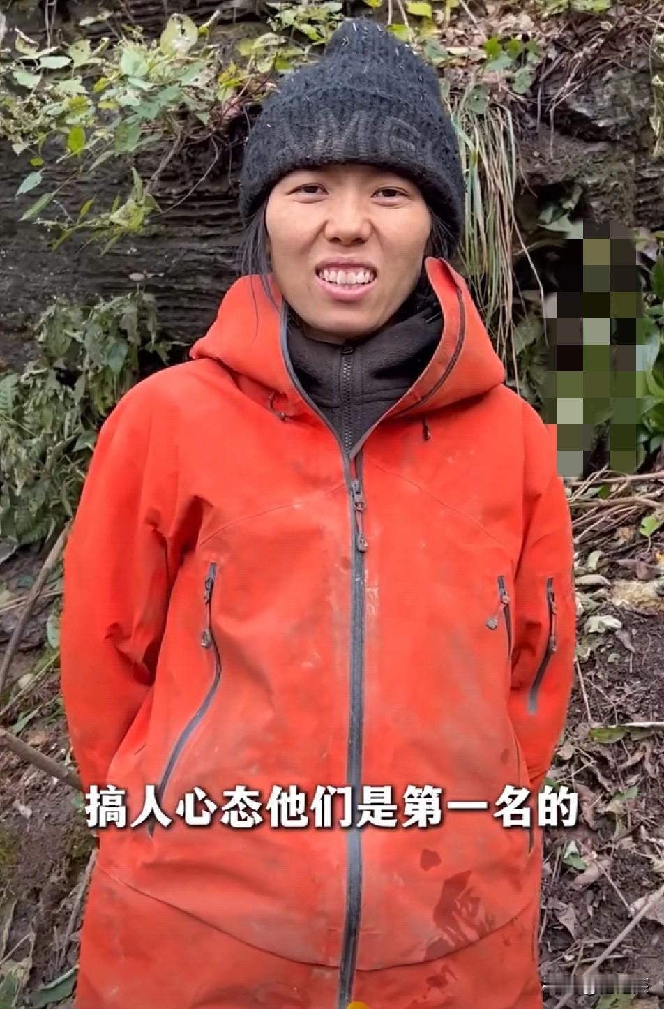 惊到失语荒野赛选手拼到力竭竟被"戏耍式通知"拿捏？张家界七星山的野