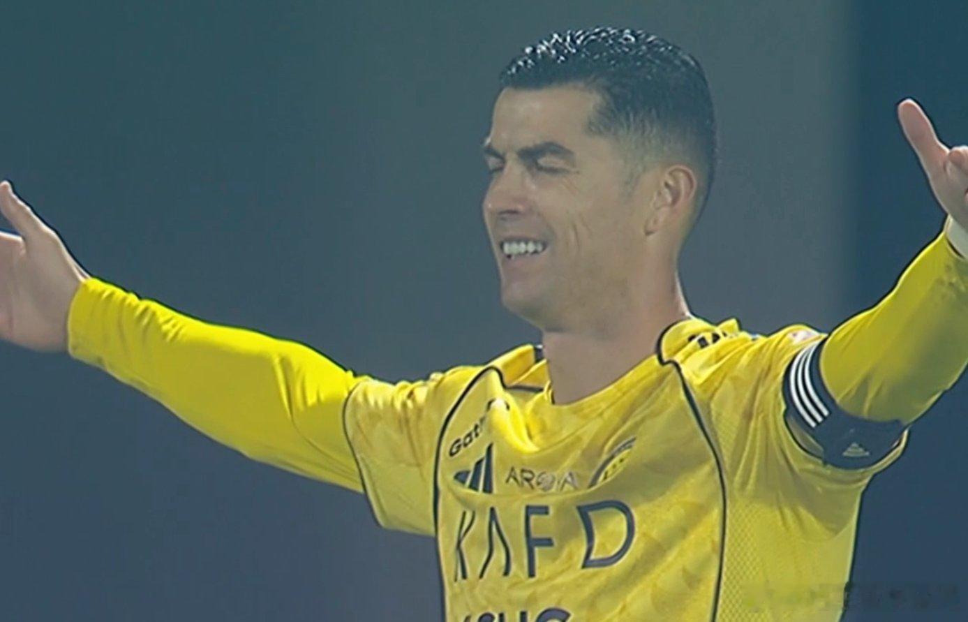 第1个进球第960个进球梅西c罗