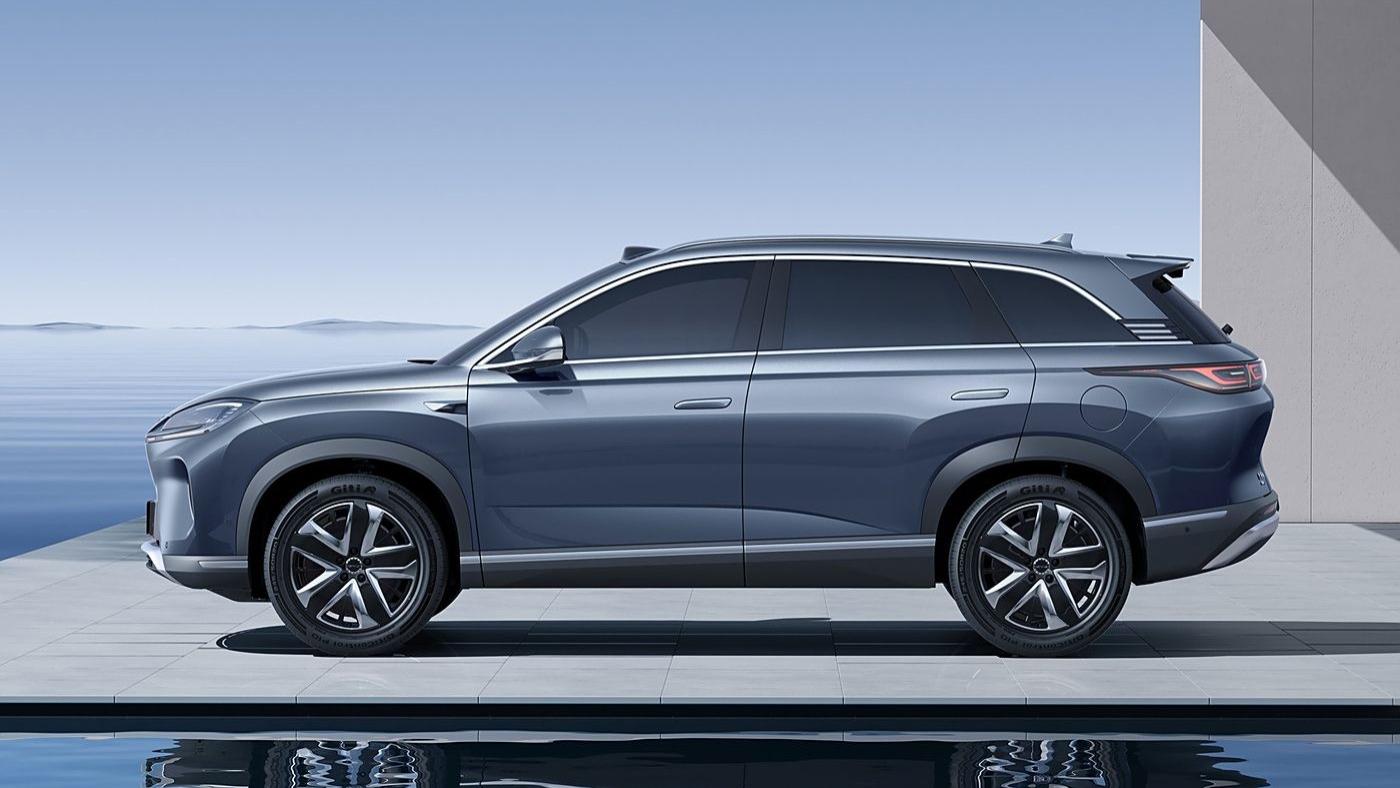 16.98万起的中大型SUV,油耗0.94L,配高阶智驾+可变悬架,能火?