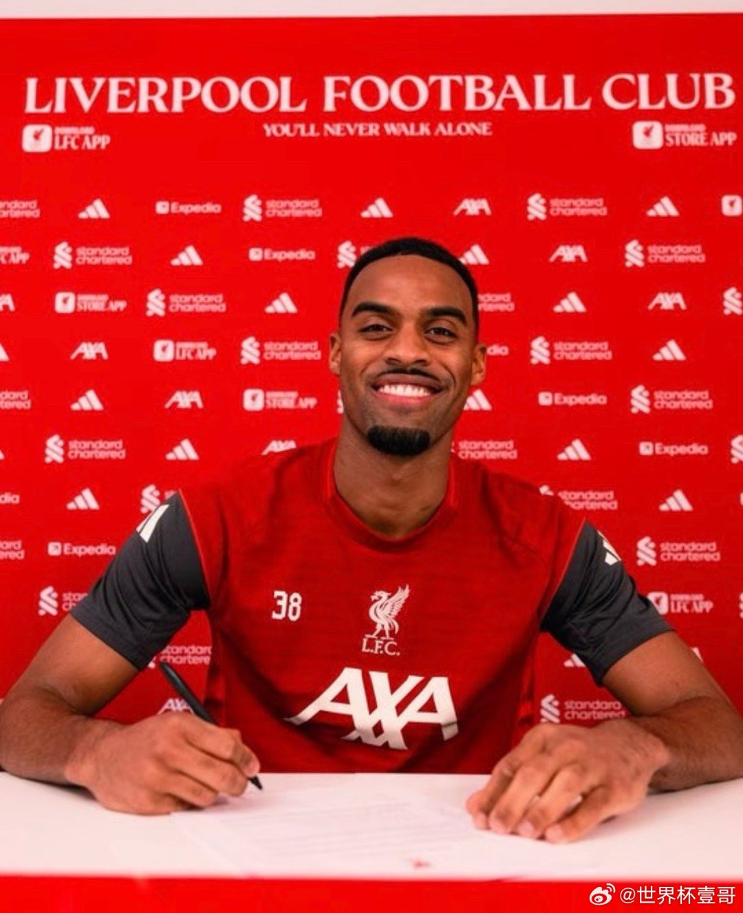 【提前4年锁核心！利物浦官宣续约赫拉芬贝赫,6年8000万】利物浦官方宣布，与2