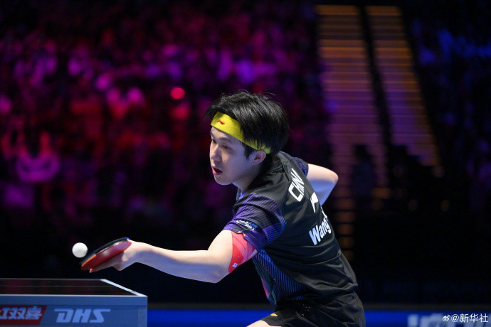【王楚钦回应4比3逆转约奇克】王楚钦说作为一名运动员不想轻易放弃赛后：掌声送给