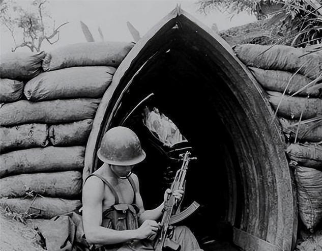 1984—1989年两山轮战时，我军为什么要给前沿猫耳洞守备班、排配置、补充那么