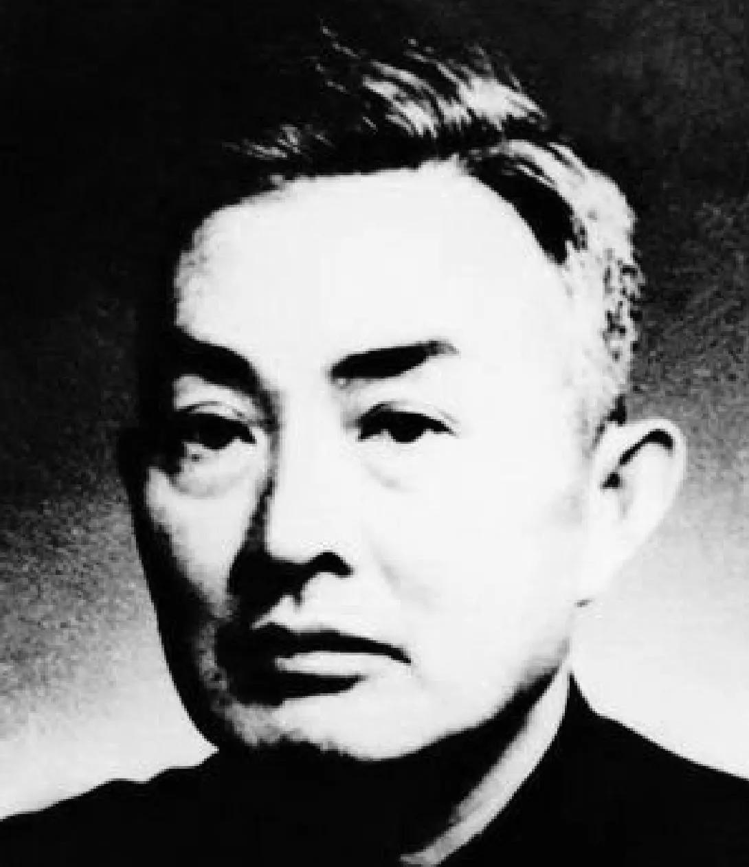 陈昌浩不是“流亡”，是在苏联治病疗养，历史不容篡改。1939年经中央批准陈昌浩与