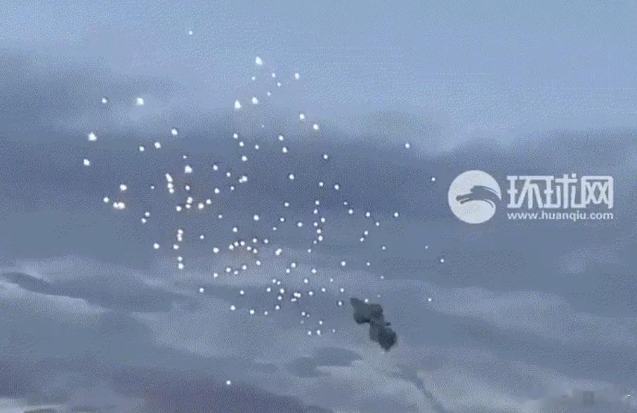大陆阅兵亮杀手锏！台当局急于应对，不料“爱国者”导弹当场自爆请您点击上方蓝字关