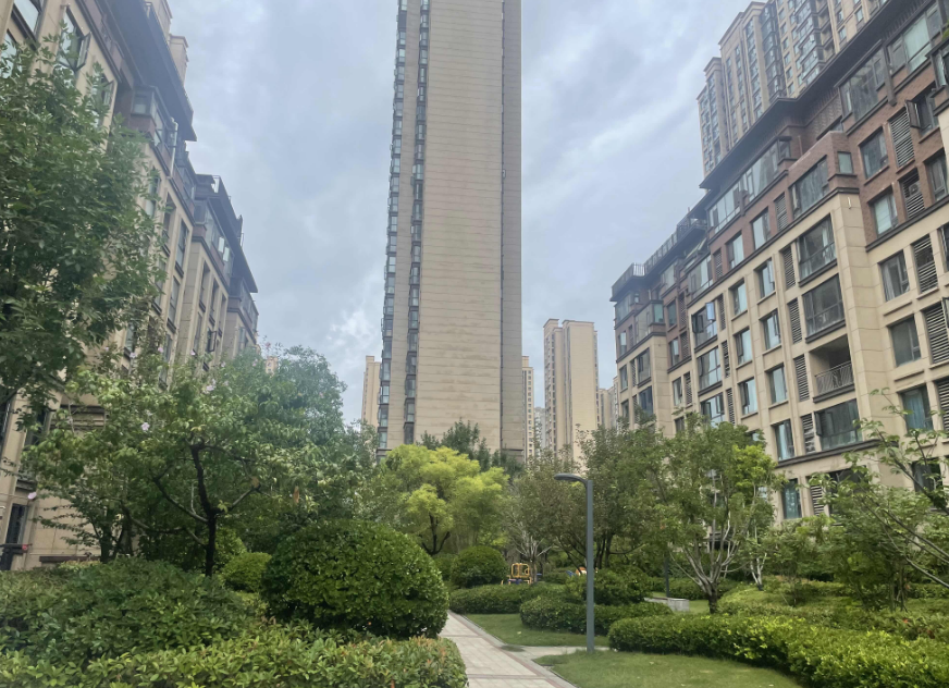 同学女儿结婚时，男方家给了38万彩礼，女方陪嫁了150万的嫁妆。两个人刚结婚