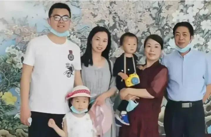 许敏夫妇找到亲生孩子的时间可惜晚了几年，如果早几年找到，各自回归家庭可能都比较容