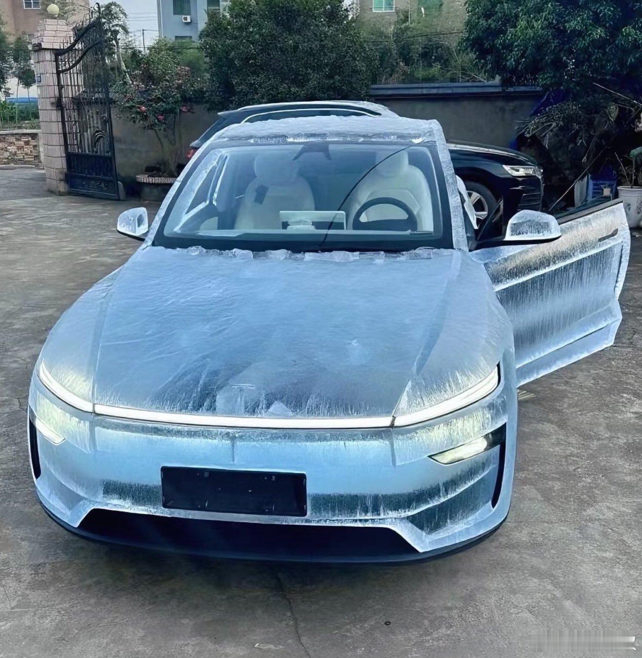 这特娘的是真的冰川蓝！​​​