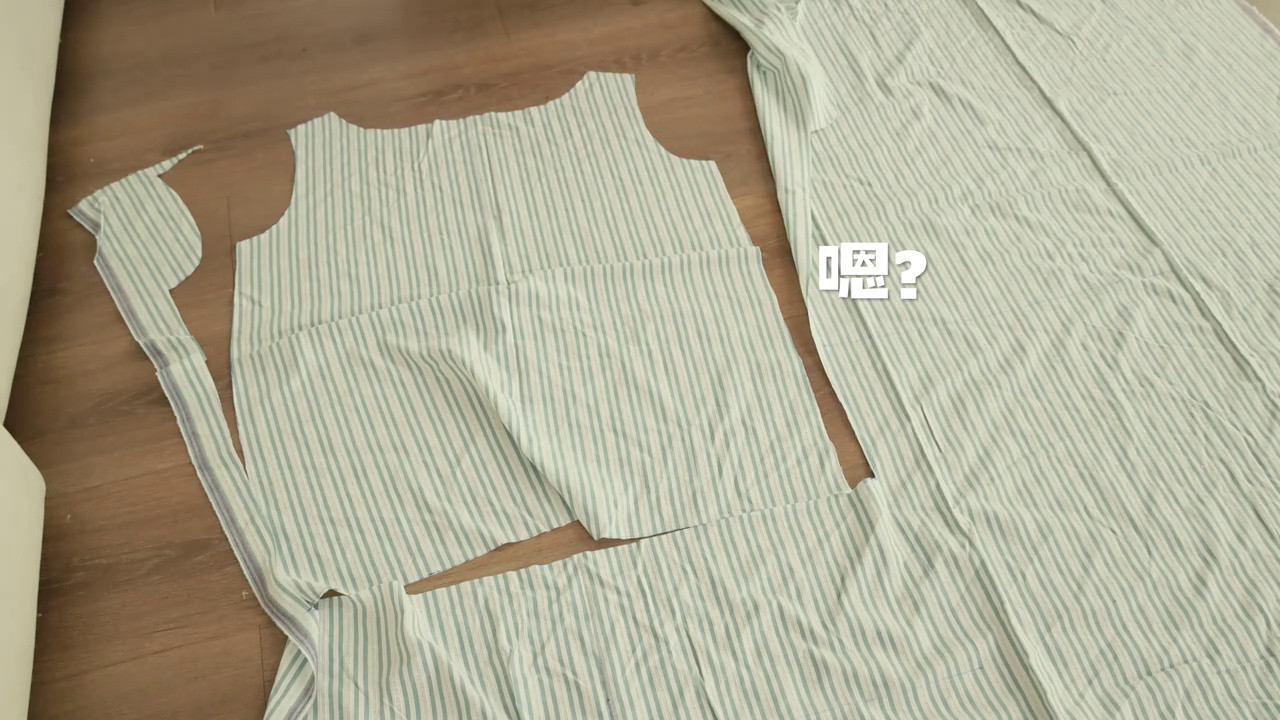 一起来做！世界上最可爱的睡衣吧！｜超简单缝纫 最可爱的睡衣永远是下一套！不管外面穿的衣服是什么风格，睡衣总是喜欢买超级可爱的，也不知道为什么？简单的版型，就像这个背心的款式，只要一点点的变化就能变成完全不同的衣服！只要选可爱的面料和配饰加随意发挥的可能性，太好玩啦！一起来玩吧！