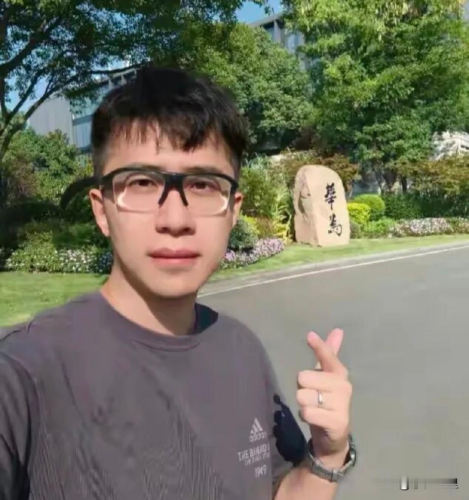 华为天才少年放弃百万年薪回乡卖玉米：一天只赚10块，却活得无比心安拿到华为
