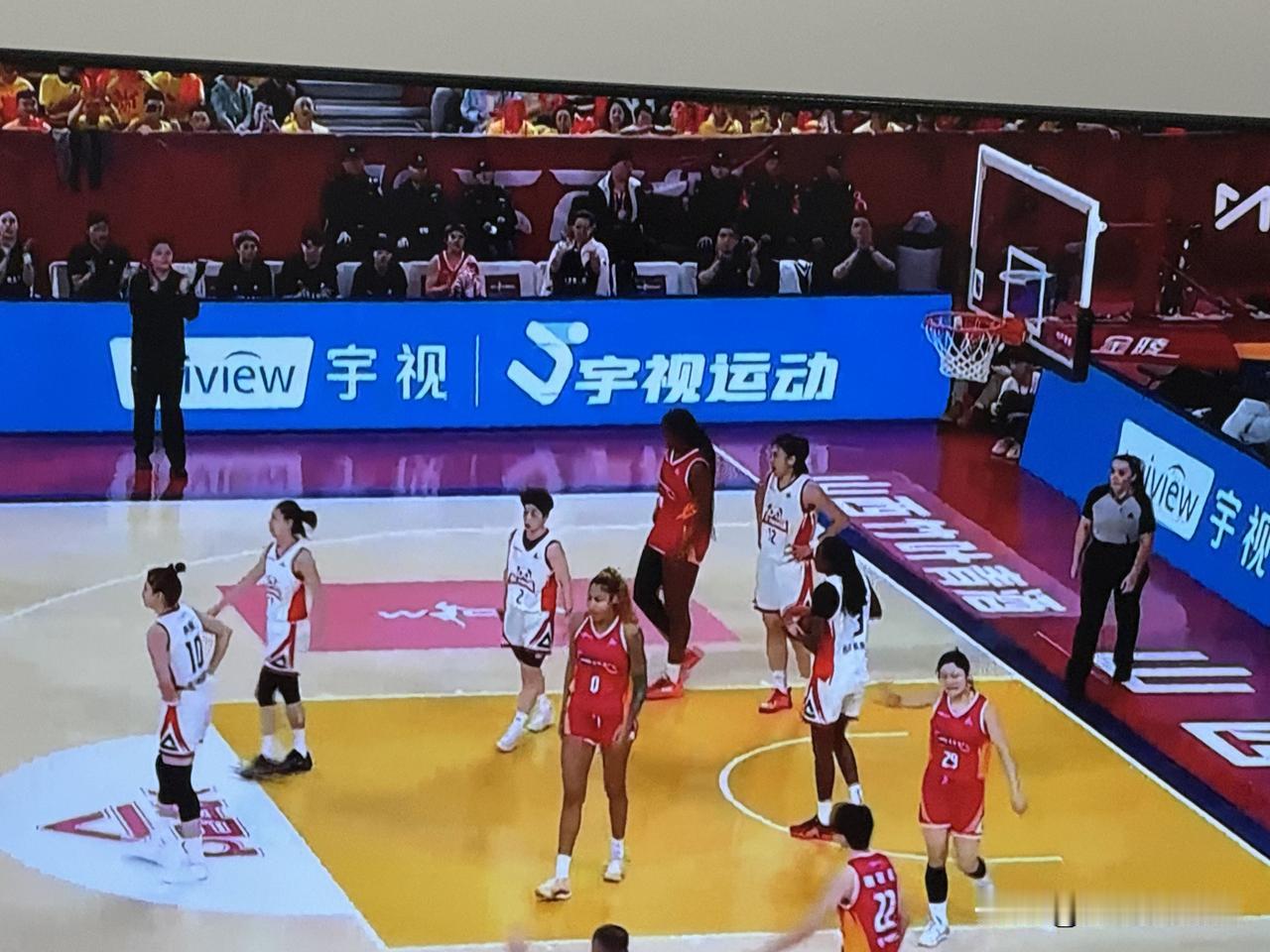 山西女篮输球，理所应当。1，整支队伍没有灵魂。2，整支队伍没有一个核心。没有