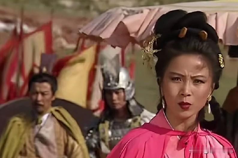 曹操南下荆州可以说是长驱直入，短时间就把荆州搞定了，刘备在5这个时候才知道，被曹