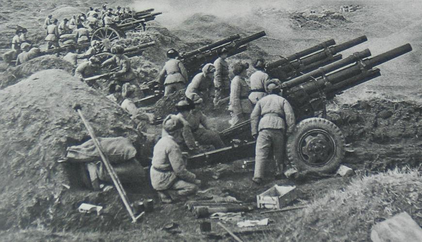 1948年9月，辽沈战役进入最关键的抉择阶段。此时，长春已被我军层层围困，守