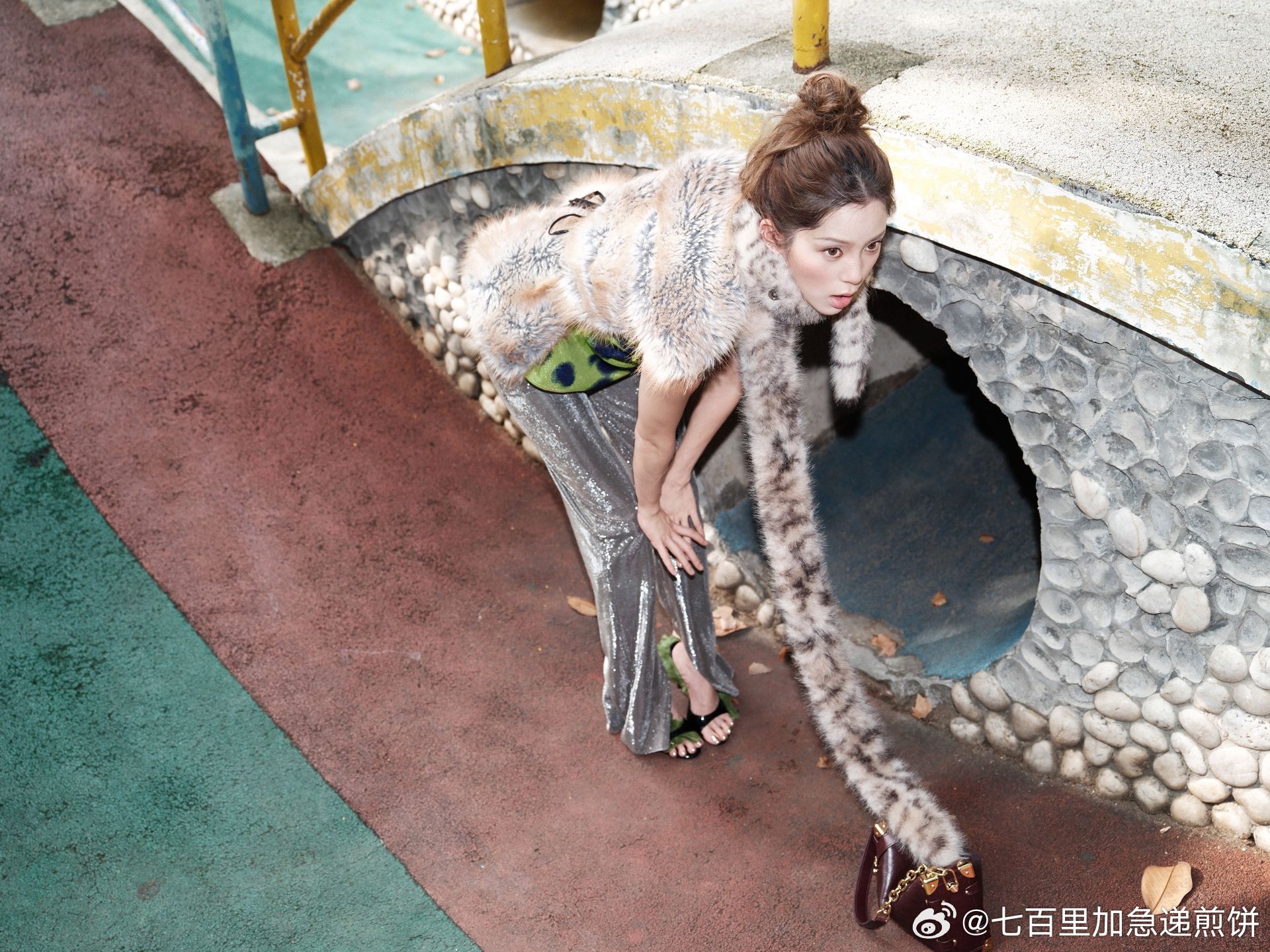 欧阳娜娜真的很有相机下的表现力，这组我也很喜欢