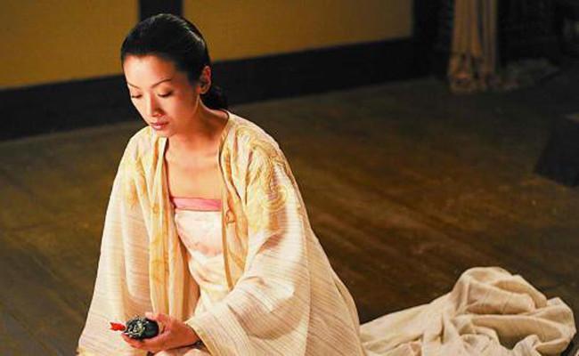 442年，北魏平城，一个女孩降生了。她姓冯，家世不简单。她的家族，是北燕