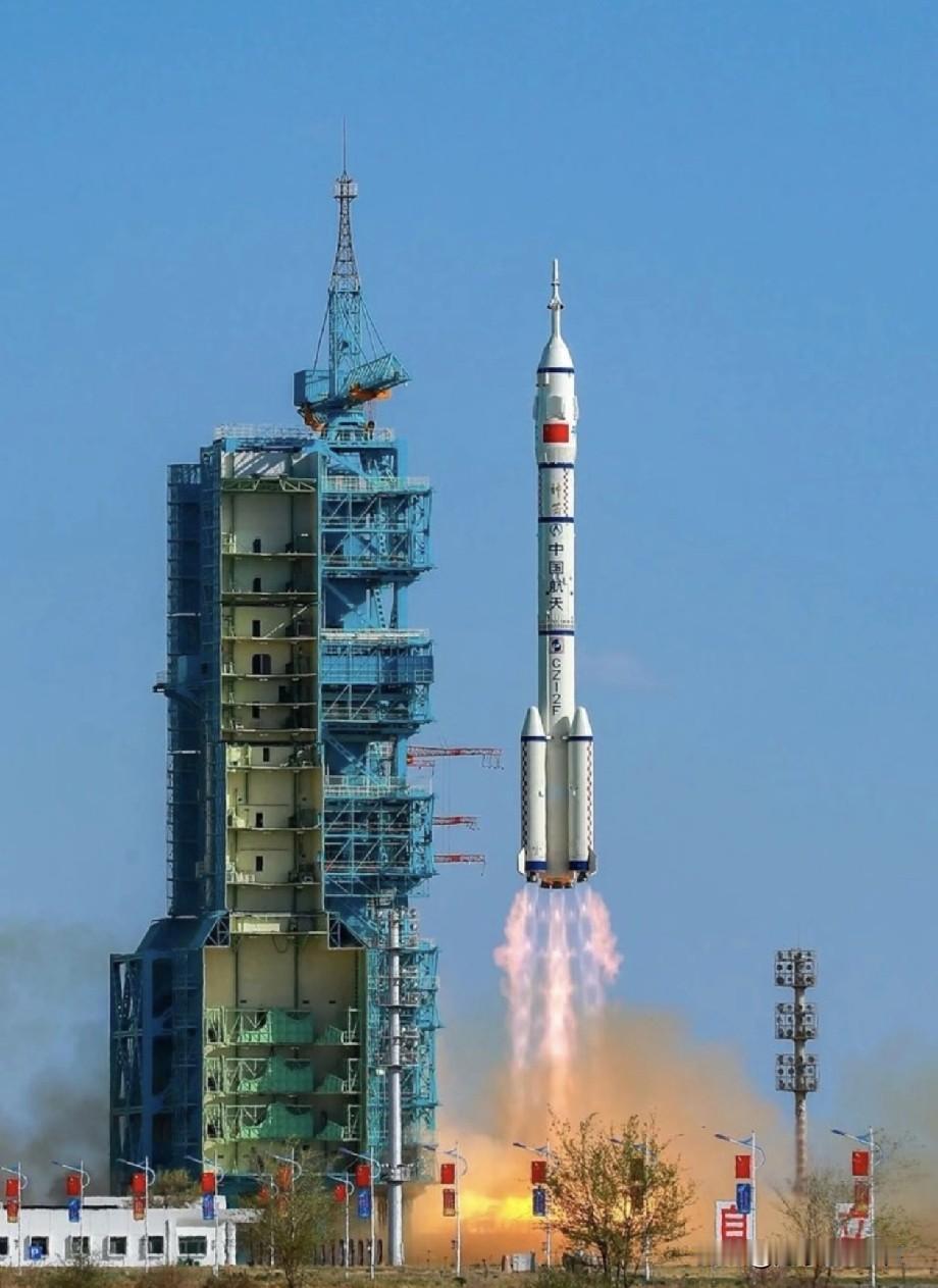 全世界都在关注着我们神舟二十号航天员的安全归来！原定于5号返航的计划，已经推