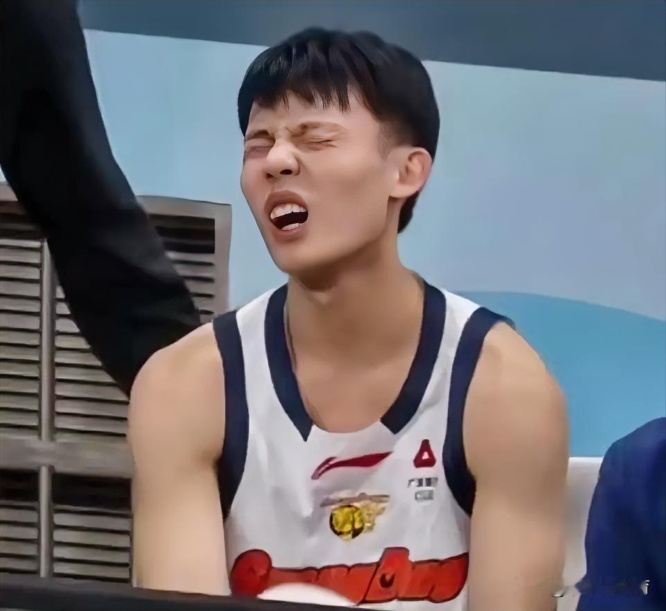不是徐杰伤退，这才是广东大比分惨败宁波队的真正原因，气的杜峰再次暴走。徐杰好不