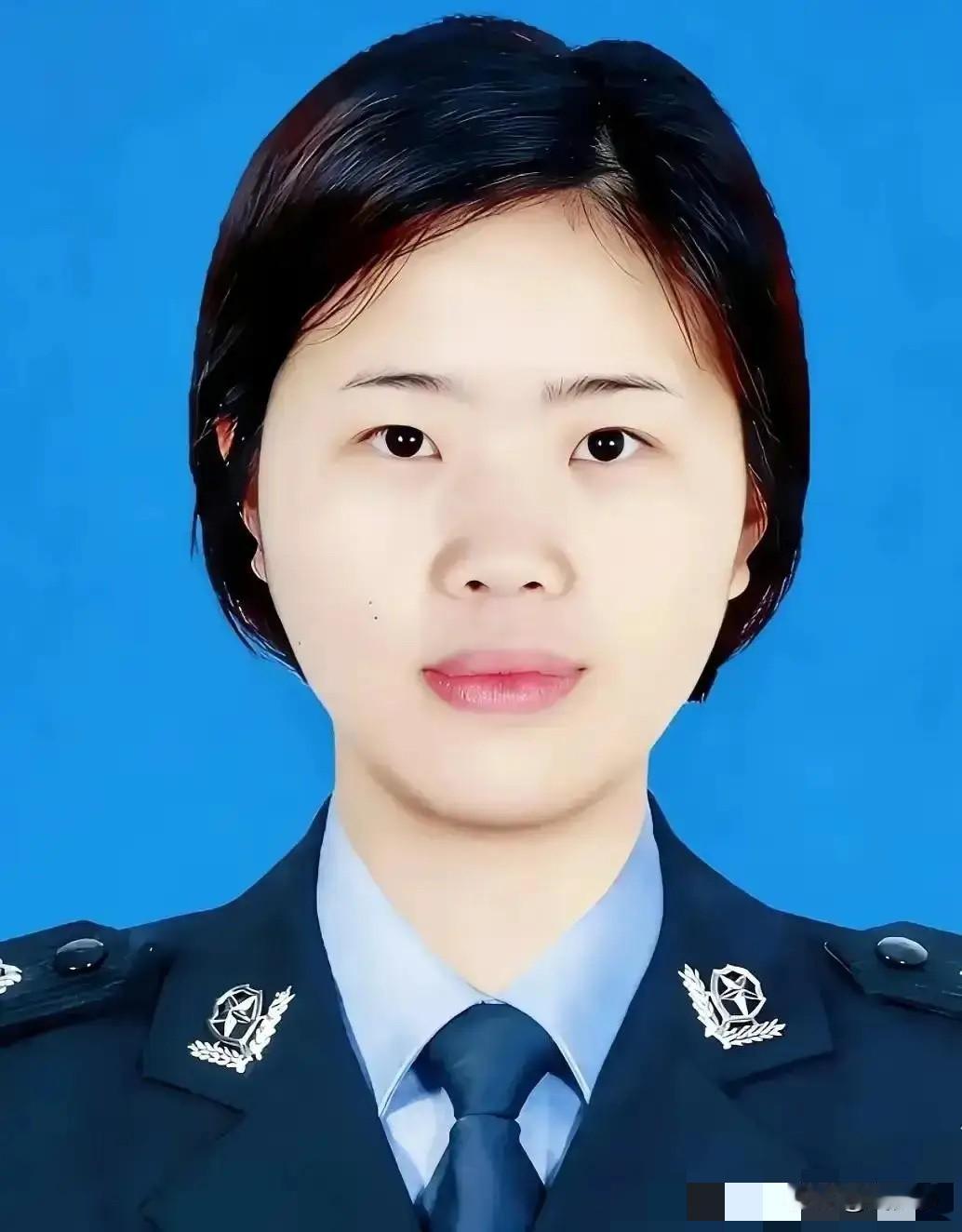 最近太多贪官蛀虫的新闻了，这条新闻让人稀罕！四川沐川95后女副所长罗慧琳，人民