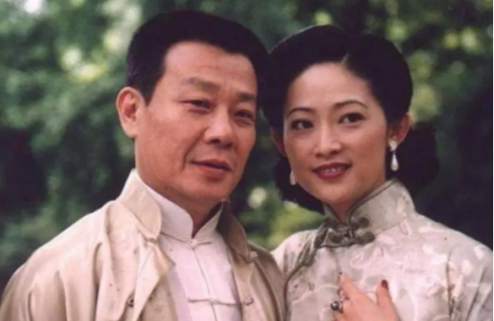 1996年，寇世勋将许黎丹带回家，对妻子直言：“我现在离不开她，要么我们离婚，要
