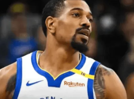 NBA常规赛，勇士119-97战胜开拓者。本场比赛，勇士球员丹东尼-梅尔顿出战