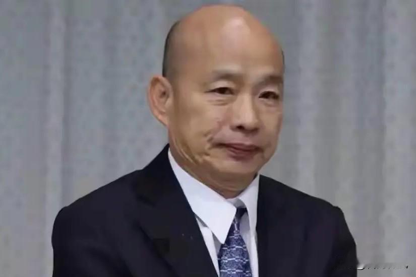 邱毅点破韩傅冲突：亲者痛仇者快！韩国瑜当众逼傅崐萁辞总召，闹得蓝营内部鸡飞狗跳。