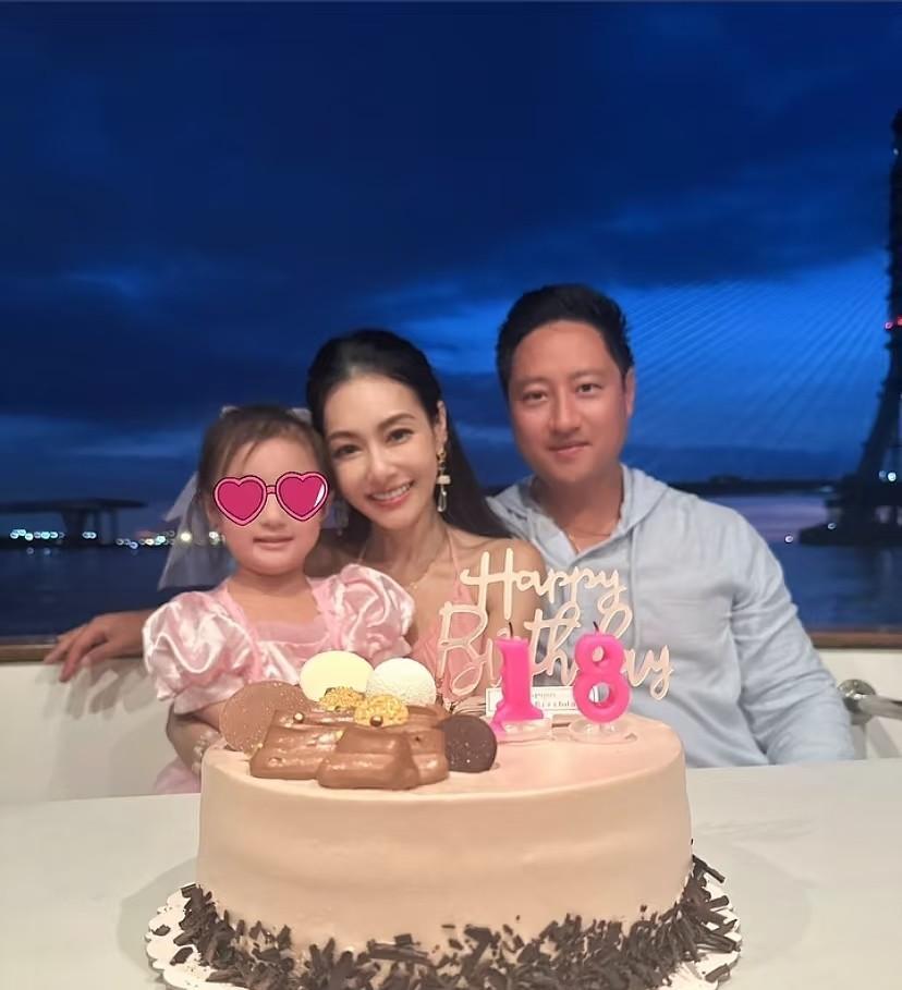 王思佳的老公还没有被曝光是假富豪时，王思佳在节目上可是非常敢说。王思佳说过她买