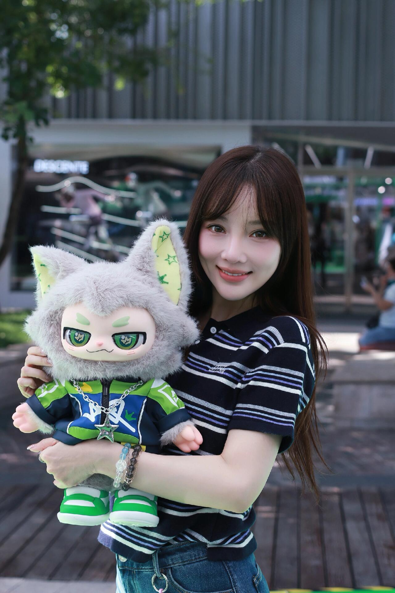 #李小璐#45岁的辣妈女神李小璐，生日快乐！#李小璐0930生日快乐#​
