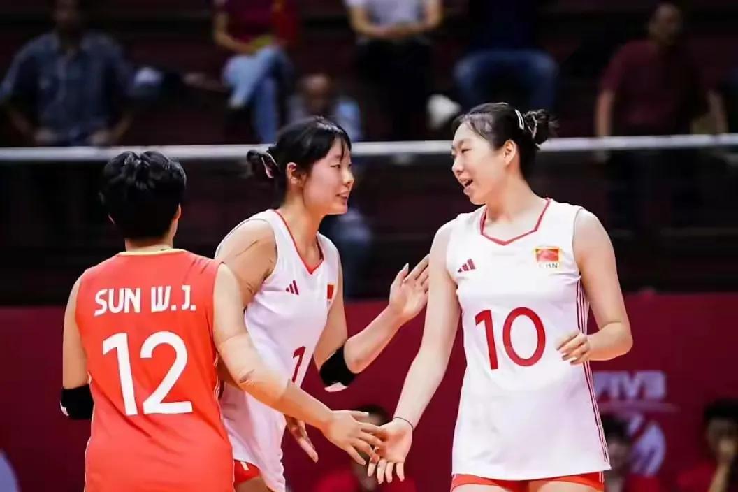 U21世界女排锦标赛，中国队对意大利队。整场比赛中国队从来没有遇过实力这么强的队