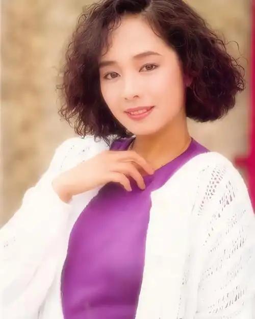 人老了才明白：“夫妻间就算感情淡了，没了体贴，分房睡，没什么话说，各吃各的饭，各