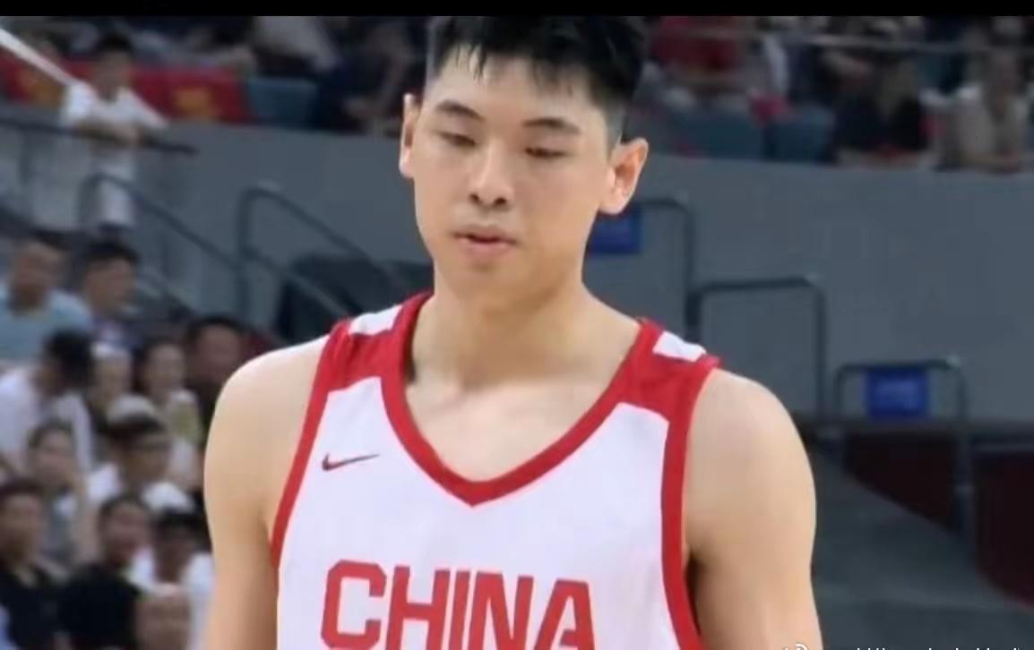 消失的崔永熙！连续三场热身赛，都不见崔永熙的身影，他去哪儿了呢？是伤病原因，