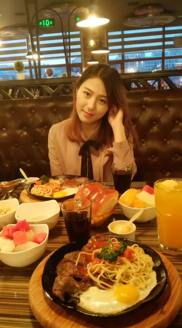 大学时期我老婆看我的眼神