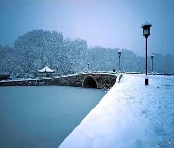 真正能让气血恢复的方式只有两种。吃什么补品，看什么名医，都只是外力，如果不能调养