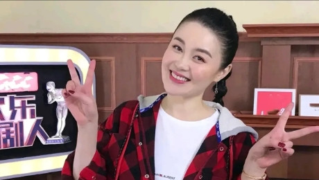 26岁年龄差演夫妻！关婷娜如何从化妆师逆袭成赵本山'御用老伴'？