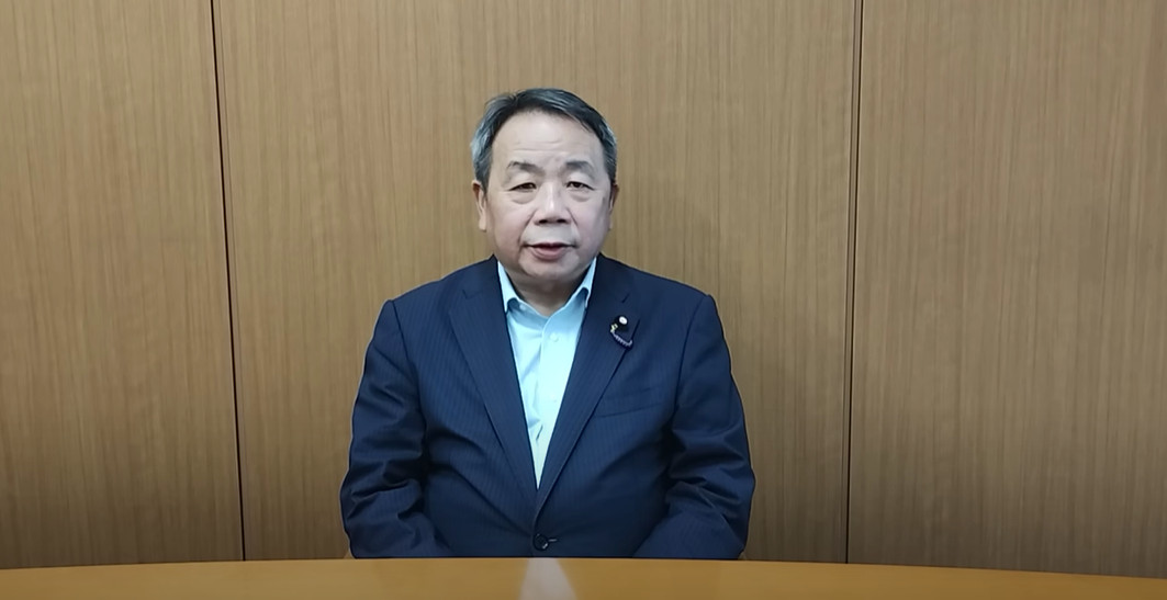 大汉奸石平专门发了一个视频，用中文回应中国政府对他的制裁和世界各地华人对他的抨击