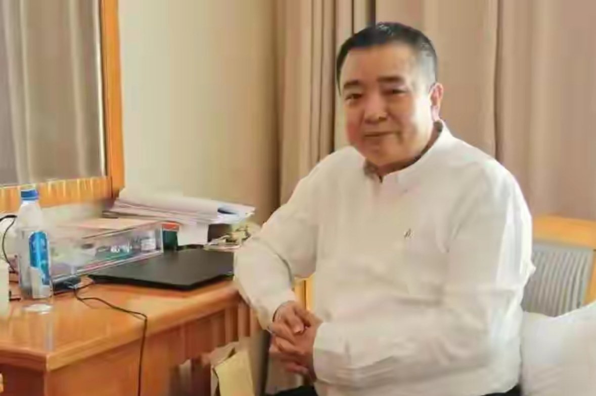 复旦校长金力：AI时代，大学若只教学生用人工智能，那是在培养即将被淘汰的“成品”